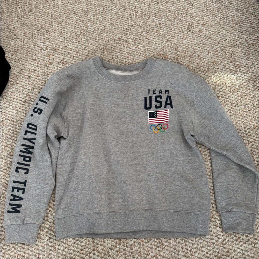 Team Apparel Gray USA Crewneck Sweater